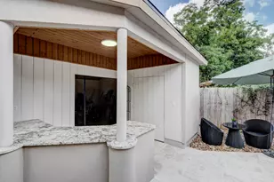 213 W Spreading Oak Dr, Houston, TX 77076 - Photo 29