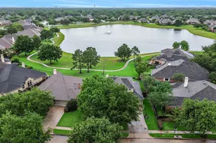 1028 Broad Bay Ln, League City, TX 77573 - Photo 1