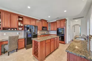 1028 Broad Bay Ln, League City, TX 77573 - Photo 11