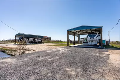 1137 Beach Front Road, Gilchrist, TX 77617 - Photo 7