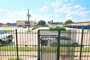 781 Country Pl Dr, Houston, TX 77079 - Photo 31