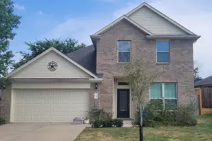 610 Lake View Dr, Montgomery, TX 77356 - Photo 1