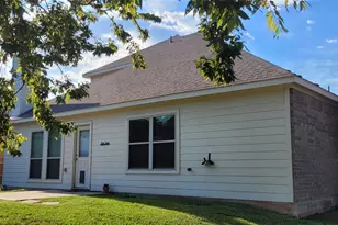 610 Lake View Dr, Montgomery, TX 77356 - Photo 35