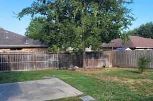 610 Lake View Dr, Montgomery, TX 77356 - Photo 37