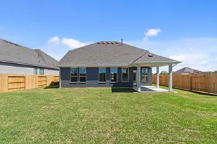 320 Legacy Point Dr, Sealy, TX 77474 - Photo 11