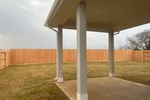 320 Legacy Point Dr, Sealy, TX 77474 - Photo 13