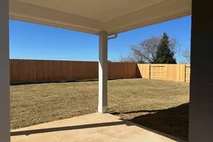 320 Legacy Point Dr, Sealy, TX 77474 - Photo 11