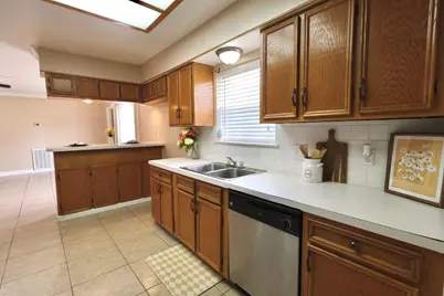 1217 E Brown Lane, Deer Park, TX 77536 - Photo 7