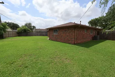 1217 E Brown Lane, Deer Park, TX 77536 - Photo 25