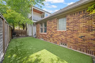 768 E 16th St, Houston, TX 77008 - Photo 7