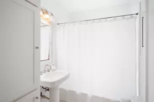 768 E 16th St, Houston, TX 77008 - Photo 31