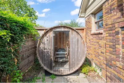 768 E 16th Street, Houston, TX 77008 - Photo 45