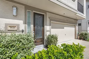 9618 Cambridge Manor Ln, Houston, TX 77045 - Photo 3