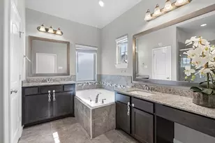 9618 Cambridge Manor Ln, Houston, TX 77045 - Photo 19