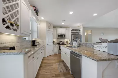 4304 Bolivar Circle, Port Bolivar, TX 77650 - Photo 5