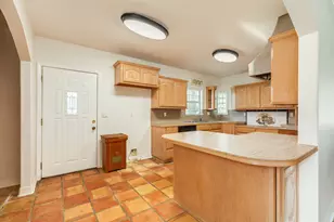 935 Magnolia St, Lake Jackson, TX 77566 - Photo 13