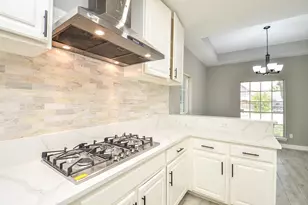 9211 Abbey Chase Ln, Houston, TX 77095 - Photo 11