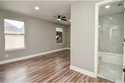 9211 Abbey Chase Lane, Houston, TX 77095 - Photo 21