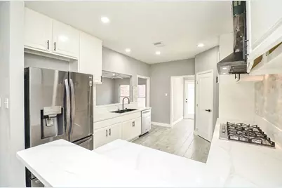 9211 Abbey Chase Lane, Houston, TX 77095 - Photo 9