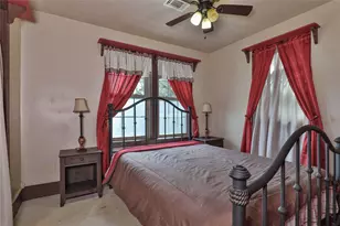 56 Leeder Ct, Lake Jackson, TX 77566 - Photo 23