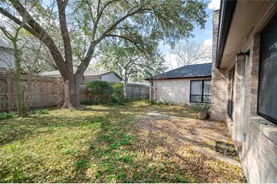 6215 Woodland Forest Drive, Houston, TX 77088 - Photo 25