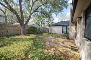 6215 Woodland Forest Dr, Houston, TX 77088 - Photo 25