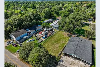 1814 W Blum Street, Alvin, TX 77511 - Photo 5