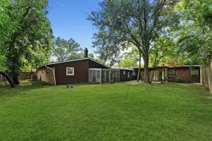 632 Meadowlawn St, Shoreacres, TX 77571 - Photo 17