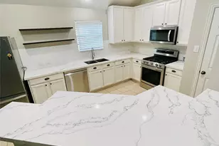 6704 Kevincrest Dr, Pearland, TX 77584 - Photo 9