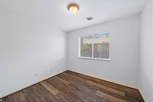 10506 Scenic Dr, Montgomery, TX 77356 - Photo 23