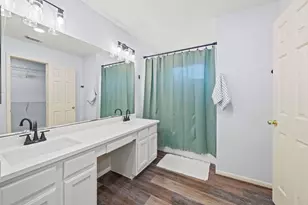10506 Scenic Dr, Montgomery, TX 77356 - Photo 17