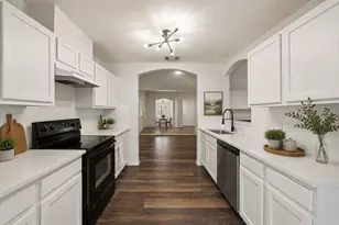 10506 Scenic Dr, Montgomery, TX 77356 - Photo 9