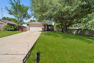10506 Scenic Dr, Montgomery, TX 77356 - Photo 3