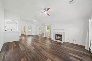 10506 Scenic Dr, Montgomery, TX 77356 - Photo 7