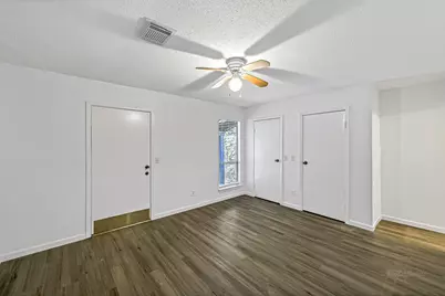 32B E Rivercrest Drive, Houston, TX 77042 - Photo 21