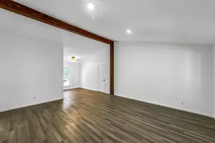 32B E Rivercrest Dr, Houston, TX 77042 - Photo 7