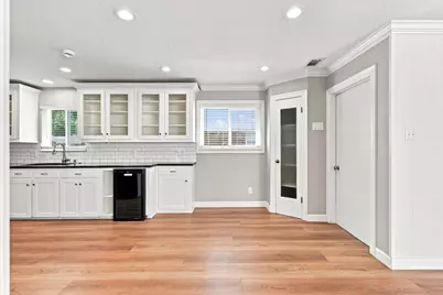 5522 Dumfries Drive, Houston, TX 77096 - Photo 7