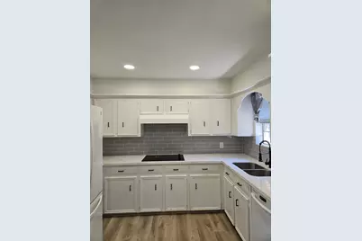 306 Houghton Road, Katy, TX 77450 - Photo 9