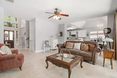 106 W Bristol Oak Circle, Spring, TX 77382 - Photo 11