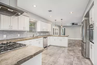 2902 Helberg Road, Houston, TX 77092 - Photo 23