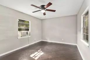 2902 Helberg Rd, Houston, TX 77092 - Photo 17