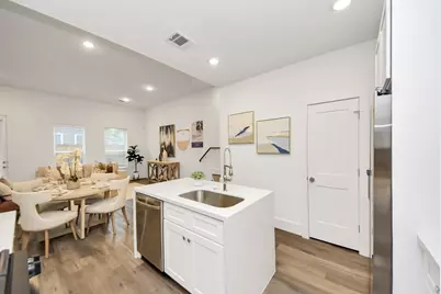 7504 Carver Road #D, Houston, TX 77088 - Photo 19