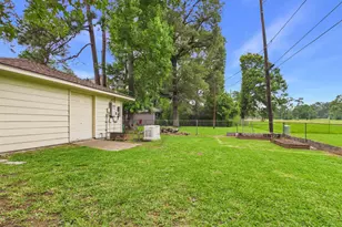 1510 Burning Tree Rd, Kingwood, TX 77339 - Photo 31