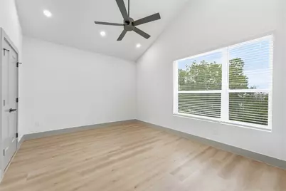 2961 Delafield Street, Houston, TX 77023 - Photo 25