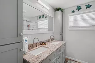 19 Dolphin St, Bayou Vista, TX 77563 - Photo 17