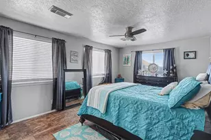 19 Dolphin St, Bayou Vista, TX 77563 - Photo 15