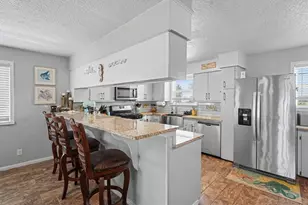 19 Dolphin St, Bayou Vista, TX 77563 - Photo 11