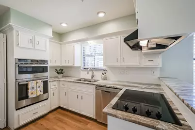 1715 Woodland Park Drive, Houston, TX 77077 - Photo 7