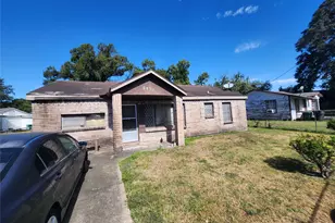 1024 North Ln, Houston, TX 77088 - Photo 1