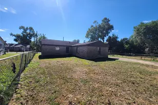1024 North Ln, Houston, TX 77088 - Photo 43